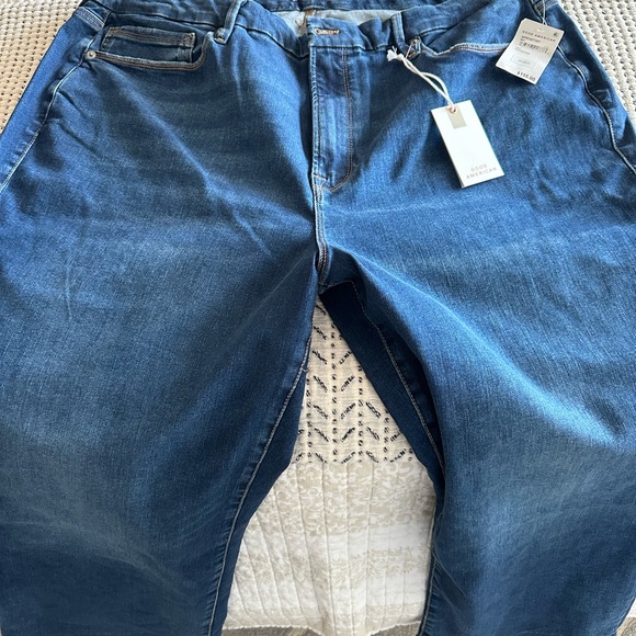 ALWAYS FITS GOOD PETITE STRAIGHT JEANS NWT - Picture 7 of 8